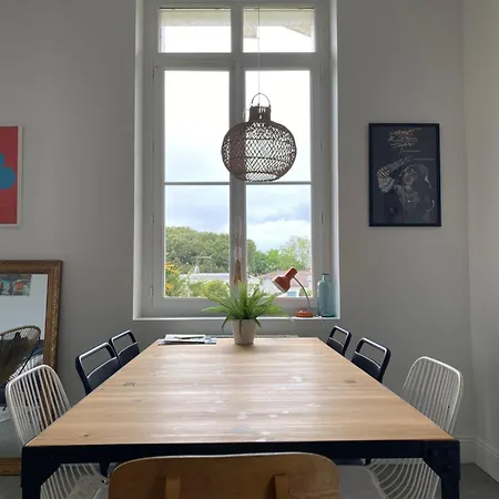 Louise A 500 M Des Plages *